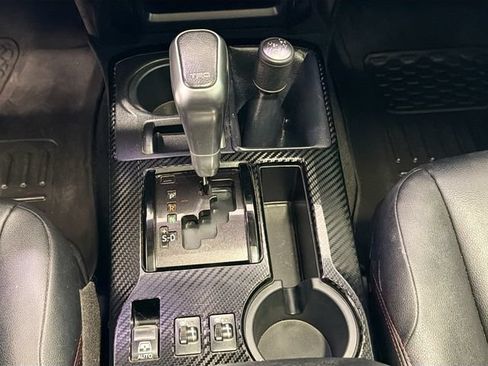 Certified 2017 Toyota 4Runner TRD Off-Road Premium AWD/4WD image 15