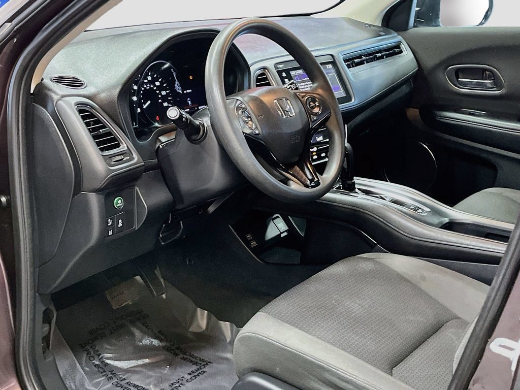 Used 2022 Honda HR-V EX image 9
