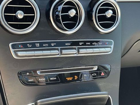 Used 2019 Mercedes-Benz GLC 300 300 image 27