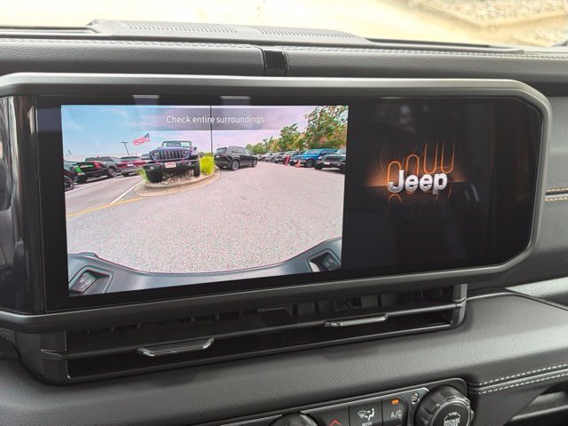 New 2026 Jeep Gladiator Sport AWD/4WD image 21