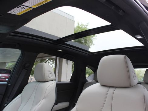 Used 2025 Acura RDX SH-AWD image 25