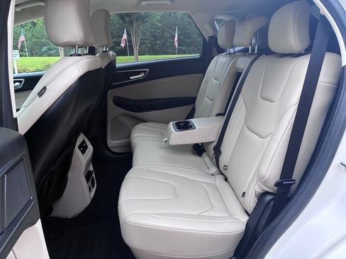Used 2021 Ford Edge Titanium FWD image 15