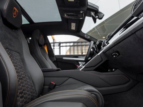 Used 2024 Lamborghini Urus S image 50
