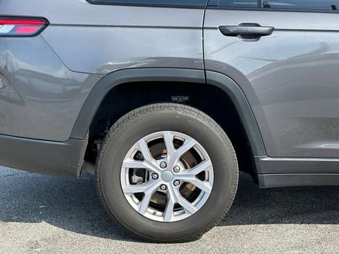 Used 2022 Jeep Grand Cherokee L Limited AWD/4WD image 9