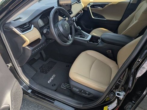 Used 2024 Toyota RAV4 Limited w/ Advanced Technology Package FWD image 9