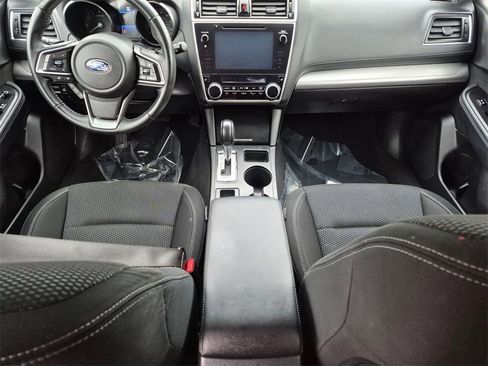 Used 2018 Subaru Outback 2.5i Premium image 24