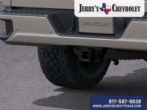 New 2026 Chevrolet Silverado 2500 ZR2 AWD/4WD image 15