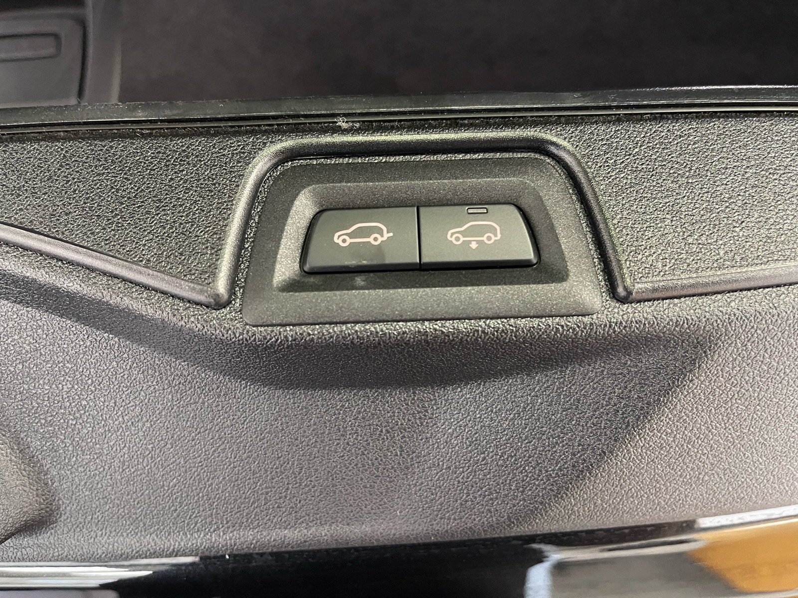Used 2024 BMW X5 xDrive50e AWD/4WD image 37