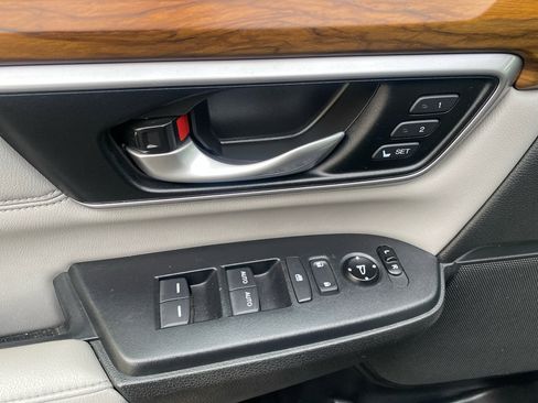Used 2017 Honda CR-V EX-L image 14