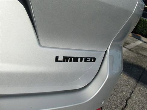 New 2025 Jeep Grand Cherokee L Limited w/ Black Appearance Package image 8