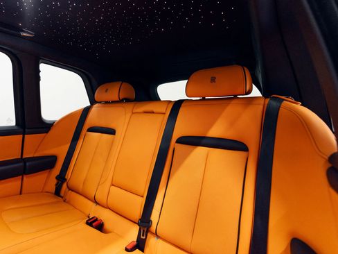 Used 2021 Rolls-Royce Cullinan AWD/4WD image 25