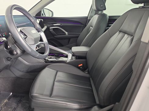 Certified 2025 Audi Q5 Premium w/ Convenience Package AWD/4WD image 15