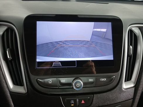 Used 2021 Chevrolet Malibu LS FWD image 14