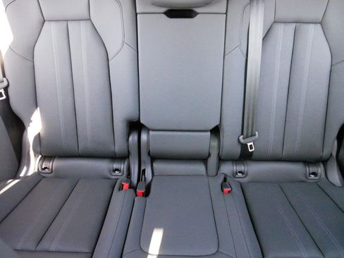 Used 2025 Audi Q5 Prestige image 13