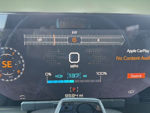 Used 2025 GMC Hummer EV 3X AWD/4WD image 10