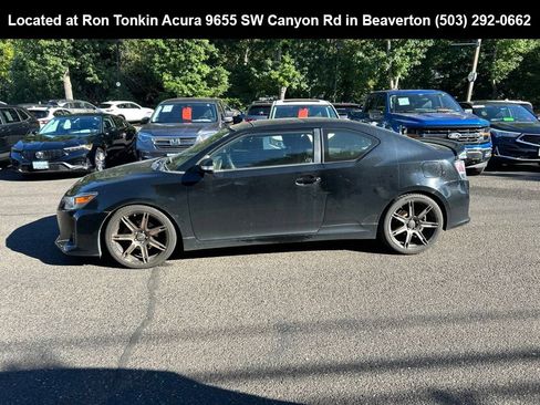 Used 2014 Scion tC FWD image 7