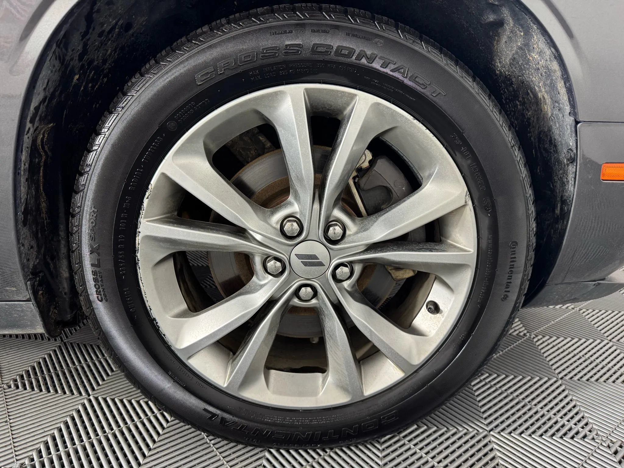 Used 2021 Dodge Challenger SXT AWD/4WD image 37
