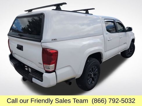 Used 2023 Toyota Tacoma SR5 AWD/4WD image 6