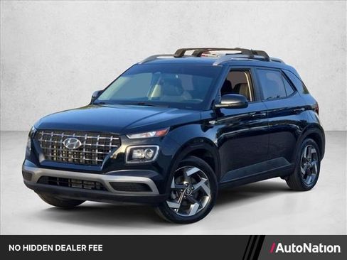 Used 2023 Hyundai Venue SEL FWD image 1