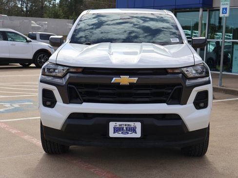 Used 2024 Chevrolet Colorado LT w/ LT Convenience Package image 9