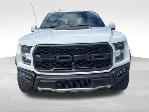 Used 2019 Ford F150 Raptor w/ Equipment Group 802A Luxury AWD/4WD image 3