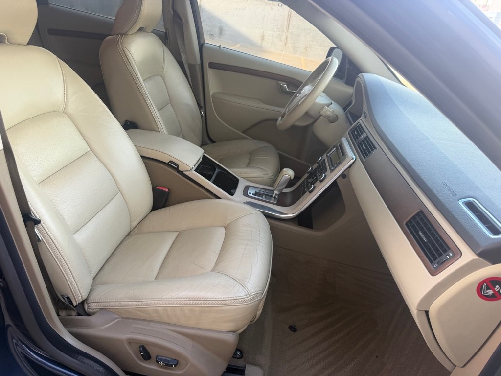 Used 2011 Volvo XC70 3.2 AWD/4WD image 28