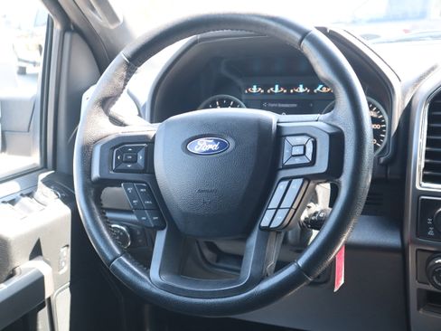 Used 2016 Ford F150 XLT w/ Equipment Group 302A Luxury AWD/4WD image 15