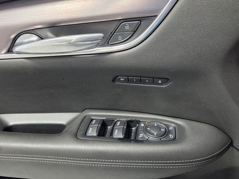 Used 2023 Cadillac XT6 Luxury FWD image 32
