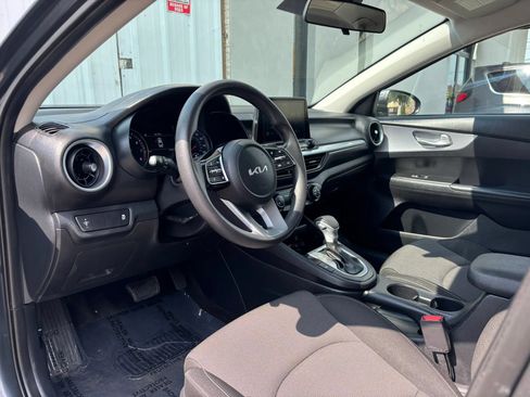 Used 2024 Kia Forte LXS FWD image 13