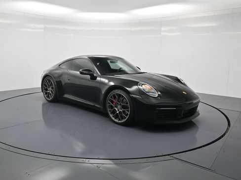 Used 2020 Porsche 911 Carrera 4S image 32