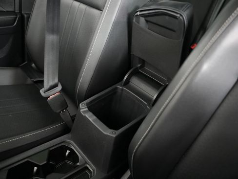 Used 2023 Volkswagen Tiguan SE R-Line FWD image 30