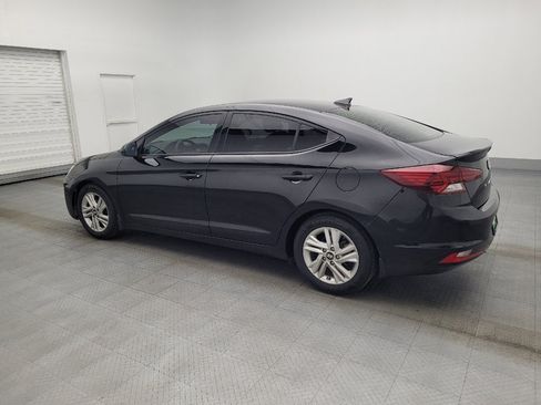 Used 2019 Hyundai Elantra SEL w/ Winter Weather Package image 3