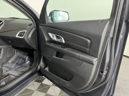 Used 2016 GMC Terrain SLE image 17