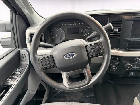 Used 2024 Ford F250 XLT image 12
