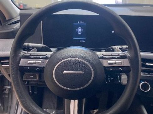 Used 2025 Hyundai Sonata SEL FWD image 17