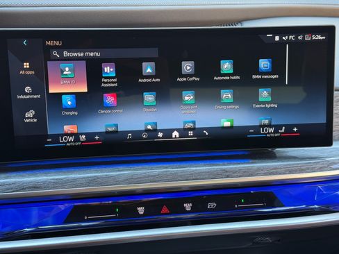 Used 2024 BMW i7 xDrive60 AWD/4WD image 27