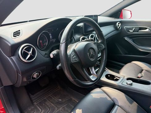 Used 2018 Mercedes-Benz CLA 250 4MATIC image 9