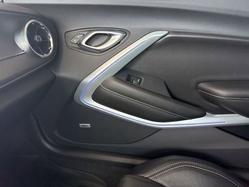 Used 2023 Chevrolet Camaro SS RWD image 13