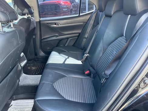 Used 2020 Toyota Camry SE w/ Carpet Mat Package FWD image 10
