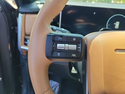 Used 2025 Hyundai Santa Fe Limited image 15