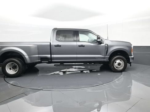 Used 2024 Ford F350 XLT AWD/4WD image 4