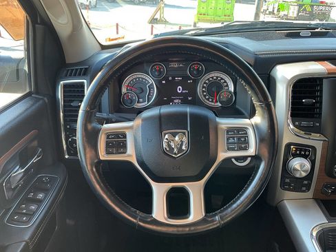 Used 2016 RAM 1500 Laramie w/ Convenience Group image 10