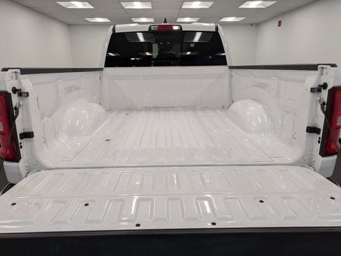 Used 2025 RAM 1500 Big Horn image 24