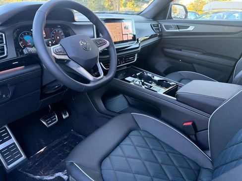 New 2026 Volkswagen Atlas Cross Sport SEL Premium R-Line AWD/4WD image 15