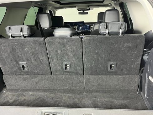 Used 2025 Ford Expedition Platinum AWD/4WD image 33