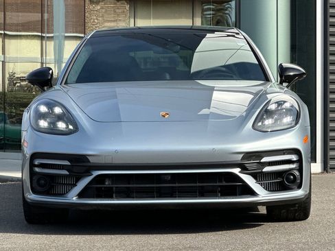 Used 2022 Porsche Panamera Turbo S image 11