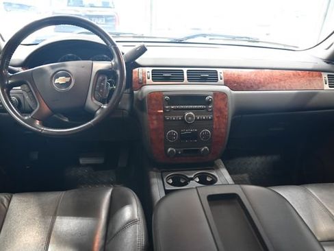 Used 2007 Chevrolet Silverado 2500 LTZ w/ EZ-Lift Tailgate Package AWD/4WD image 13