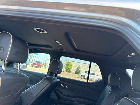 Used 2023 Chevrolet Traverse RS w/ LPO, Floor Liner Package AWD/4WD image 9