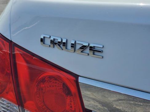 Used 2015 Chevrolet Cruze LS FWD image 22