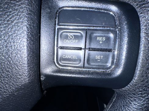 Used 2019 Dodge Journey SE FWD image 44